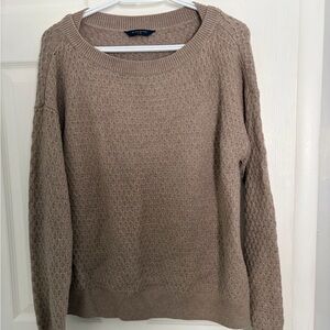 Denver Hayes Women's Beige Crew Neck Sweater